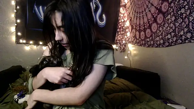 Snapshot of London_Ray chatting on 10, 6, 2026 London Ray online show from 10, 6, 2026