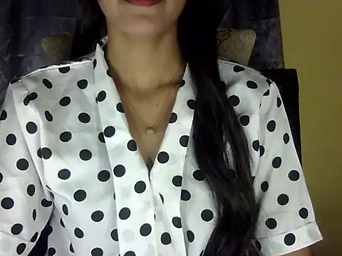 zara Khan0 online show from 12, 10, 2025