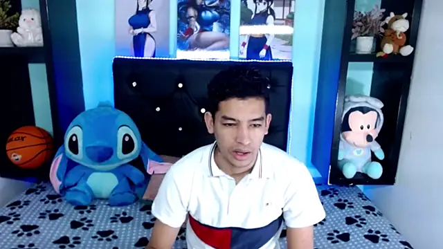 x oliver x online show from 8, 11, 2025