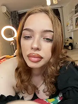 Hannah xBaby online show from 3, 4, 2026