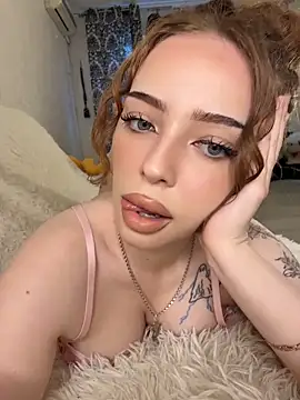Hannah xBaby online show from 7, 6, 2026