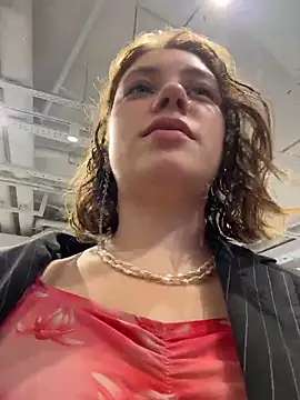 lucy-joy online show from 24, 10, 2025