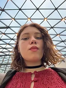 lucy-joy online show from 28, 11, 2025