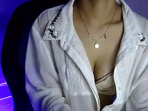 Snapshot of Shizuka_11 chatting on 28, 9, 2025 Shizuka 11 online show from 28, 9, 2025