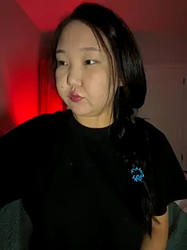 Snapshot of tammy_gun chatting on 10, 10, 2025 tammy gun online show from 10, 10, 2025