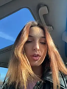 DollyTall online show from 19, 11, 2025