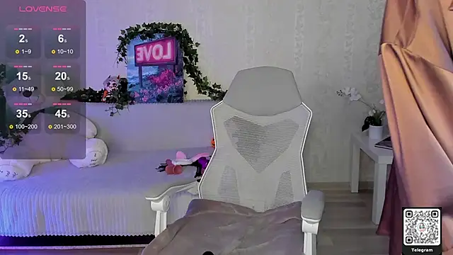 ArleneThomas online show from 10, 4, 2026