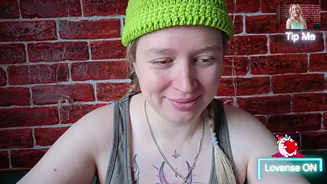 Snapshot of CitrusBlissss chatting on 29, 5, 2026 CitrusBlissss online show from 29, 5, 2026