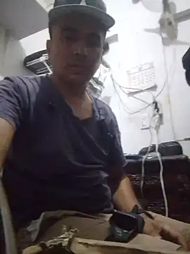 Snapshot of miroqui143 chatting on 14, 11, 2025 miroqui143 online show from 14, 11, 2025