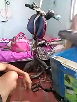 Snapshot of miroqui143 chatting on 22, 11, 2025 miroqui143 online show from 22, 11, 2025