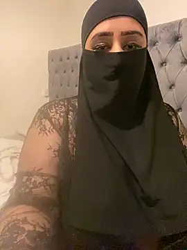 Snapshot of Pari_Persianbaddie6 chatting on 29, 3, 2026 Pari Persianbaddie6 online show from 29, 3, 2026