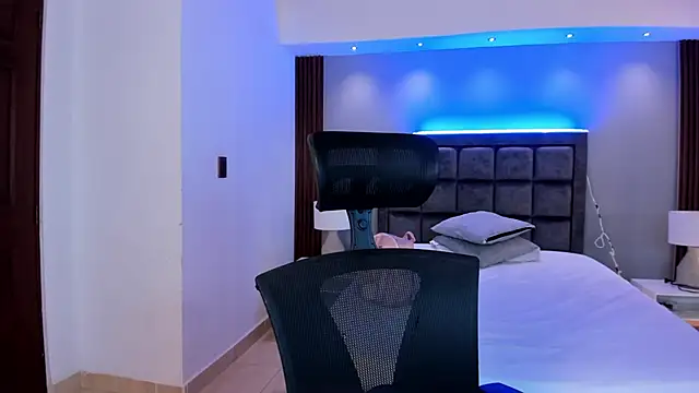 AidaJones online show from 9, 10, 2025