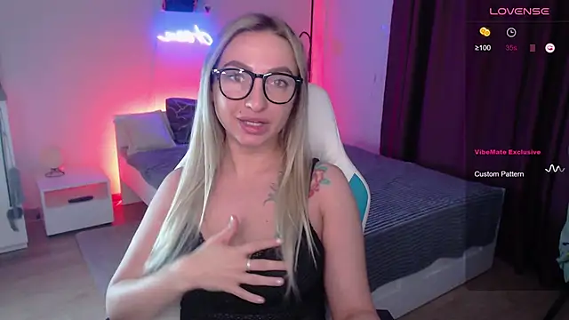 Bunny Butt  online show from 15, 1, 2026