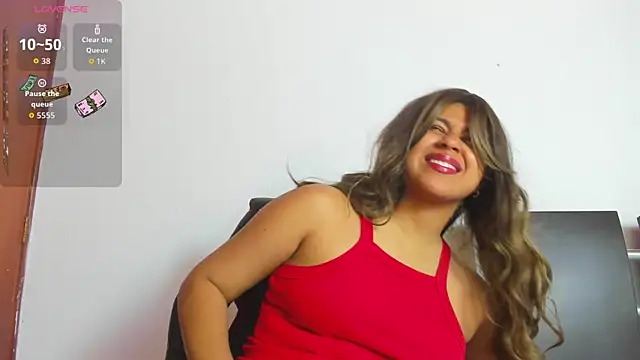 Snapshot of _Vale21_ chatting on 16, 9, 2025 Vale21 online show from 16, 9, 2025