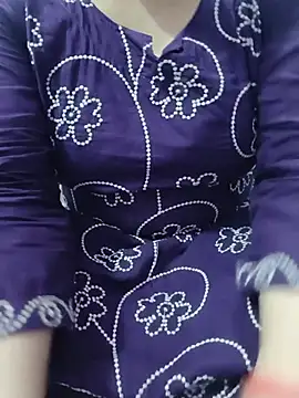 Snapshot of roshni_agrawal0 chatting on 24, 7, 2026 roshni agrawal0 online show from 24, 7, 2026