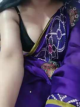 Snapshot of roshni_agrawal0 chatting on 28, 7, 2026 roshni agrawal0 online show from 28, 7, 2026