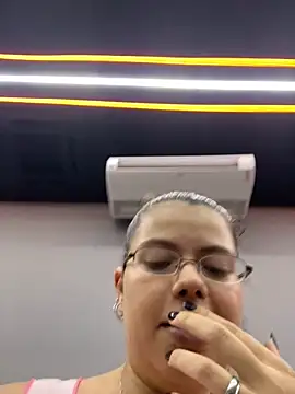 oizoe online show from 19, 12, 2025