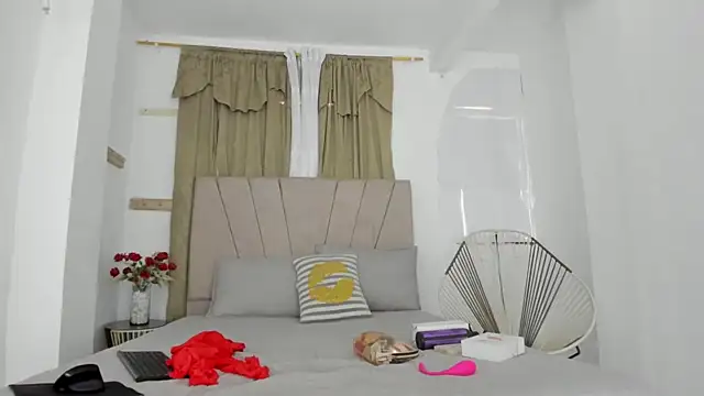 Lady miss    online show from 30, 9, 2025