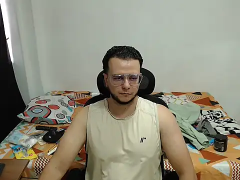 cloudsxxx online show from 1, 4, 2026