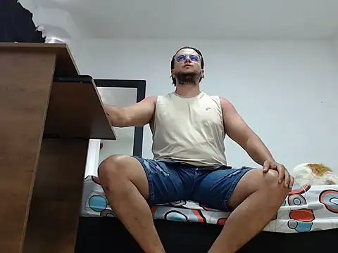 Snapshot of cloudsxxx chatting on 16, 6, 2026 cloudsxxx online show from 16, 6, 2026
