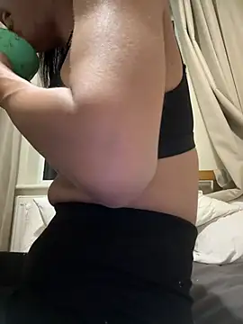 Snapshot of Ladyboyluxe chatting on 21, 2, 2026 Ladyboyluxe online show from 21, 2, 2026