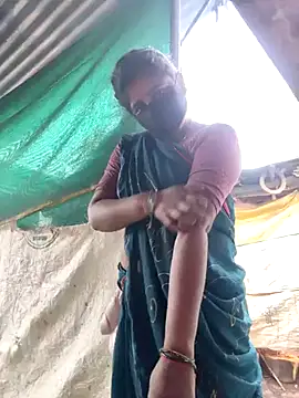 Falguni Desai online show from 20, 12, 2025