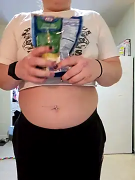 Snapshot of nuttiebuddy1 chatting on 2, 10, 2025 nuttiebuddy1 online show from 2, 10, 2025