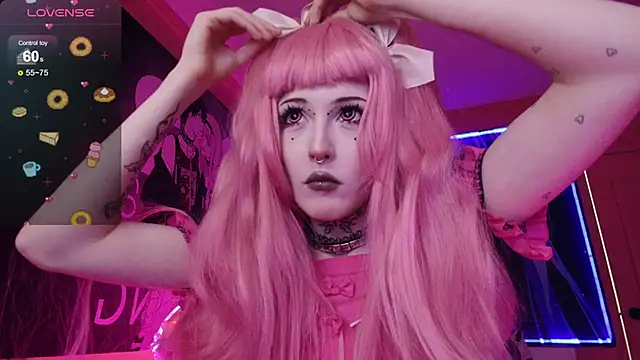 Snapshot of MilkMeSoftly chatting on 17, 10, 2025 MilkMeSoftly online show from 17, 10, 2025