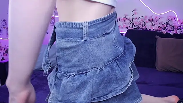 Megan--chan online show from 18, 11, 2025