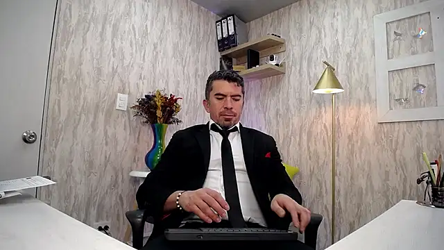 Snapshot of JuanKFit_45 chatting on 12, 2, 2026 JuanKFit 45 online show from 12, 2, 2026