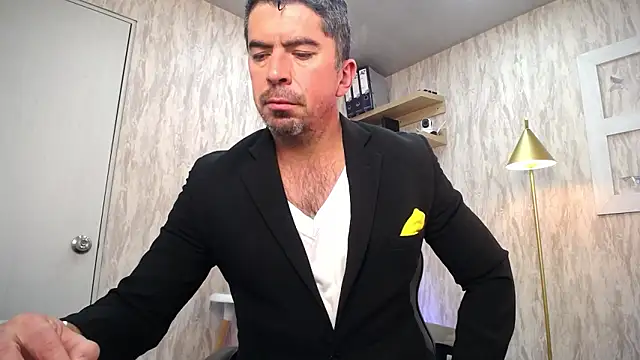 Snapshot of JuanKFit_45 chatting on 14, 2, 2026 JuanKFit 45 online show from 14, 2, 2026