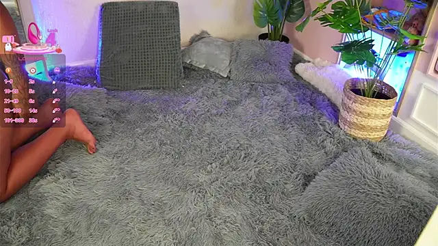 AnnieCouperr online show from 10, 10, 2025