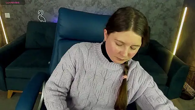 CraveeDoll online show from 2, 2, 2026