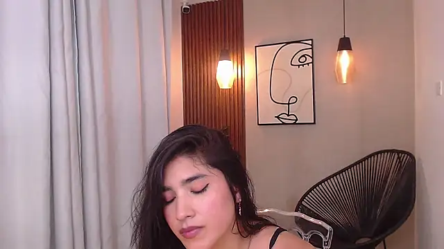 Lia Mar  online show from 9, 1, 2026