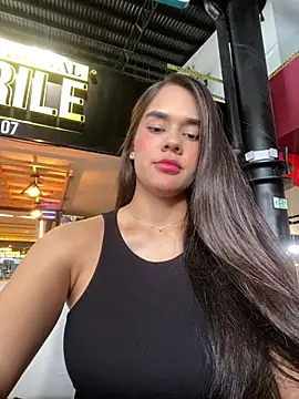 BellaLeclair online show from 23, 3, 2026