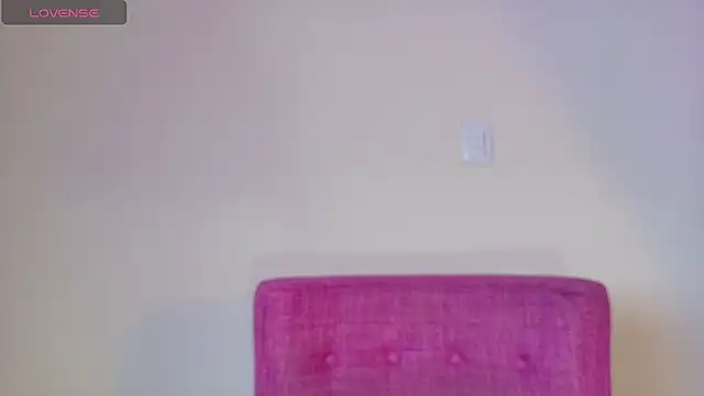 NATASHAA WINZ online show from 5, 10, 2025