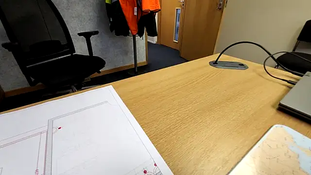 Oorse1966 online show from 5, 11, 2025