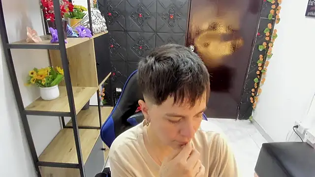  Hannah Hot online show from 21, 4, 2026