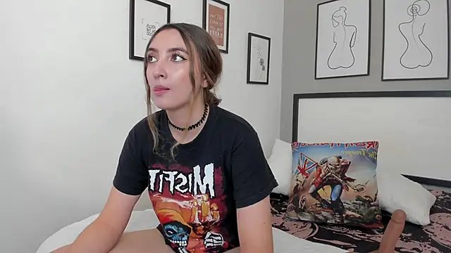 Alice Dickinssonn online show from 2, 3, 2026