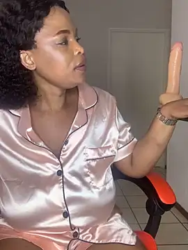 jayjayja19 online show from 25, 11, 2025