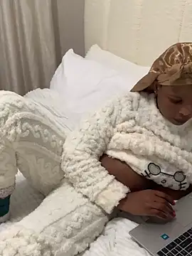 jayjayja19 online show from 24, 4, 2026