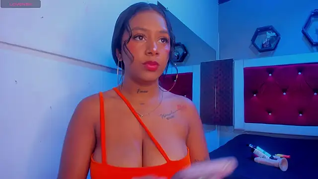 IsauraMontiel online show from 29, 11, 2025