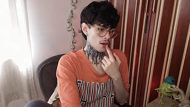 Mihail leroy online show from 18, 12, 2025