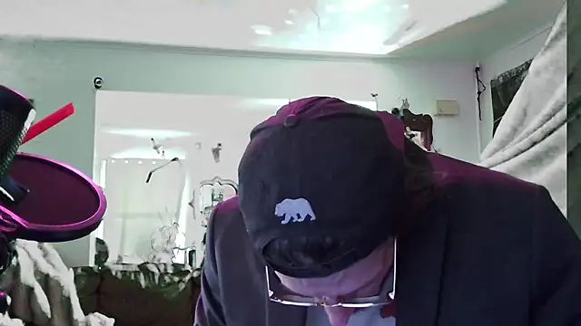 Snapshot of MasterDaddyCool chatting on 26, 10, 2025 MasterDaddyCool online show from 26, 10, 2025