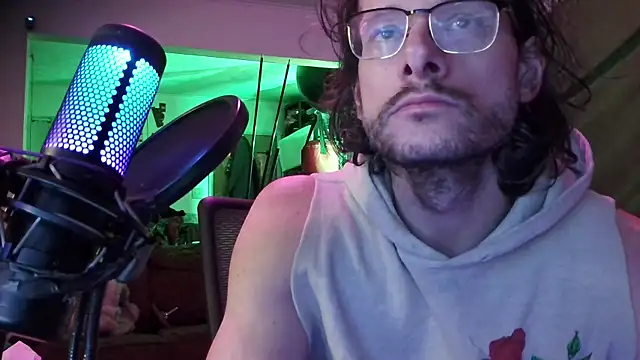 Snapshot of MasterDaddyCool chatting on 27, 10, 2025 MasterDaddyCool online show from 27, 10, 2025