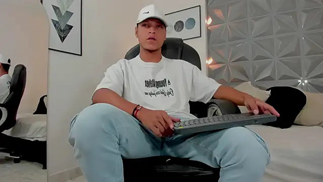 Ricky Owens1 online show from 22, 11, 2025