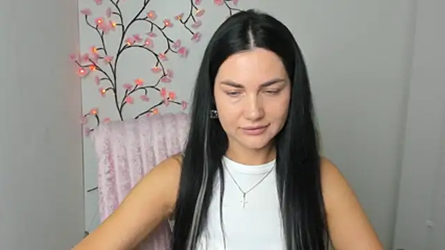 Snapshot of Lune_Moon chatting on 12, 7, 2026 Lune Moon online show from 12, 7, 2026