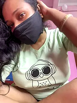 Snapshot of Priyajaanbaby chatting on 17, 11, 2025 Priyajaanbaby online show from 17, 11, 2025