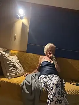 ladyboatlady online show from 13, 9, 2025