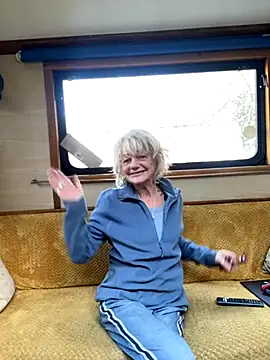 ladyboatlady online show from 17, 11, 2025